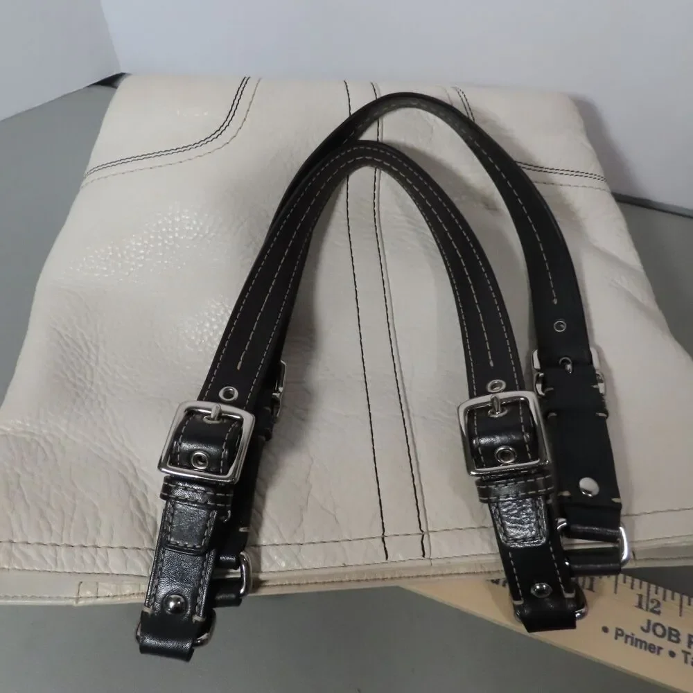 Coach F13089 Cream Leather Soho Tote Bag Black Strap Contrast Stitch Handbag
